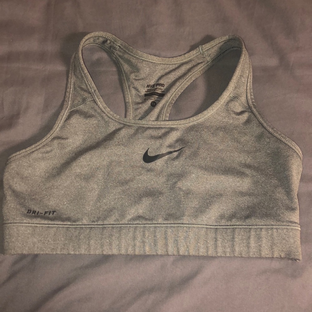 NIKE gray sportsbra